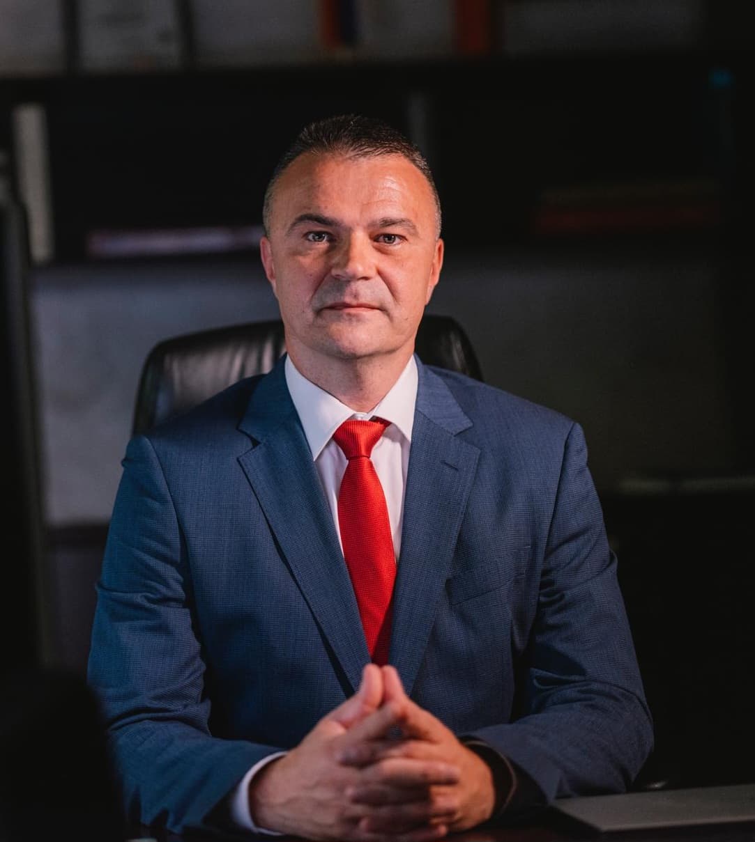 Fotografija trenera Далибор Арбутина